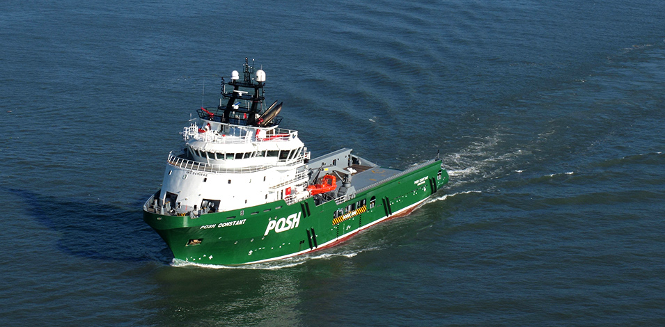 粵新海工74.5米錨拖供應(yīng)船