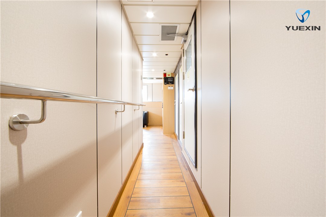 32m tug AL MOBIN 4-9.jpg 32m tug AL MOBIN 4-9.jpg