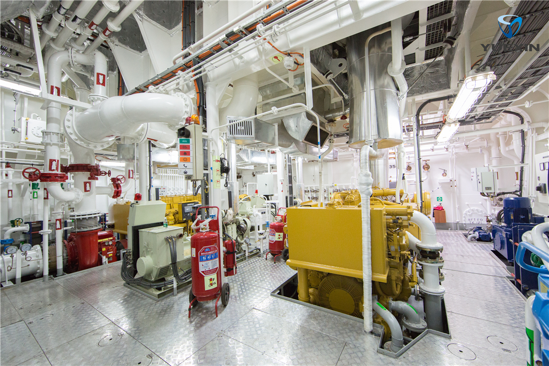 32m tug AL MOBIN 4-17.jpg 32m tug AL MOBIN 4-17.jpg