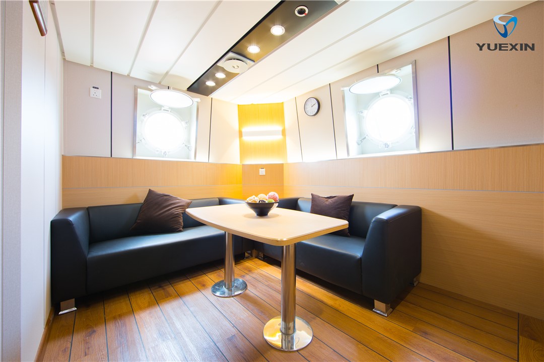 32m tug AL MOBIN 4-10.jpg 32m tug AL MOBIN 4-10.jpg